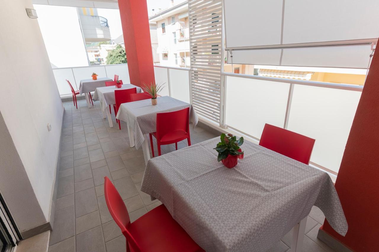 Pineta Del Mare Bed & Breakfast Alba Adriatica Ngoại thất bức ảnh
